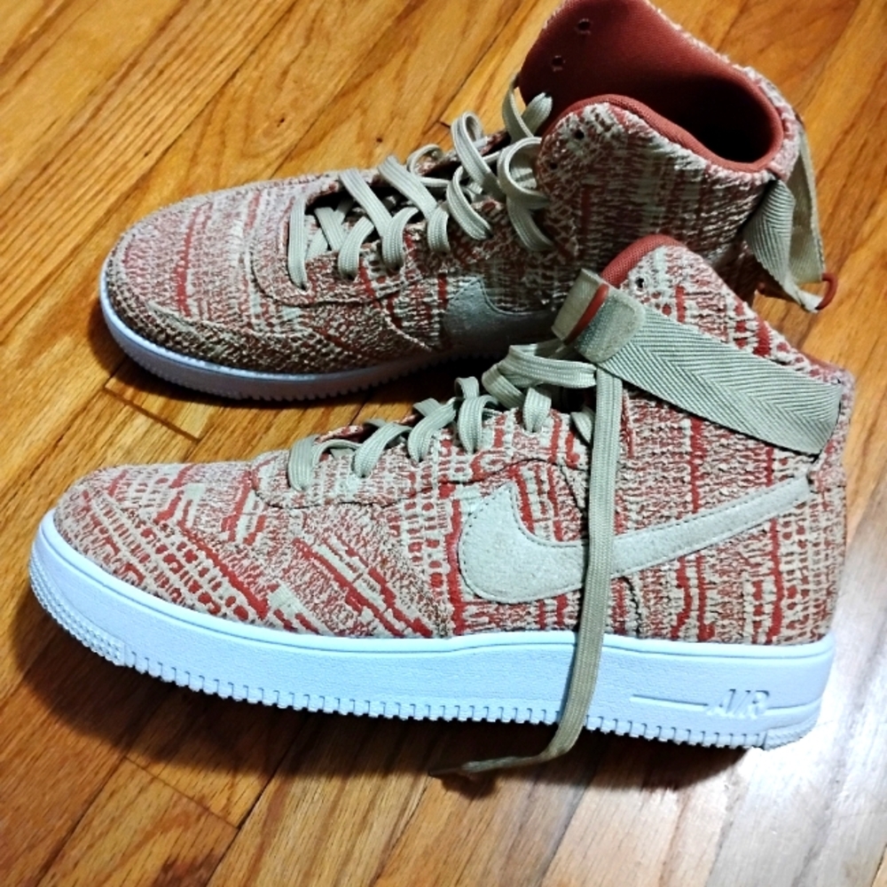 Nike golden high dunk